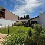 Barát - Cosy - Teljes Ház Privát Udvarral - 4 Szoba, 2 Fürdő Apartamento Szeged