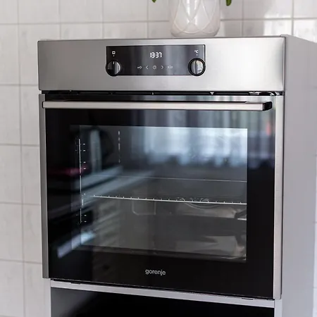 Apartment Barat Vendeghaz - Cosy - Teljes Haz Privat Udvarral - 4 Szoba, 2 Fuerdo Szeged